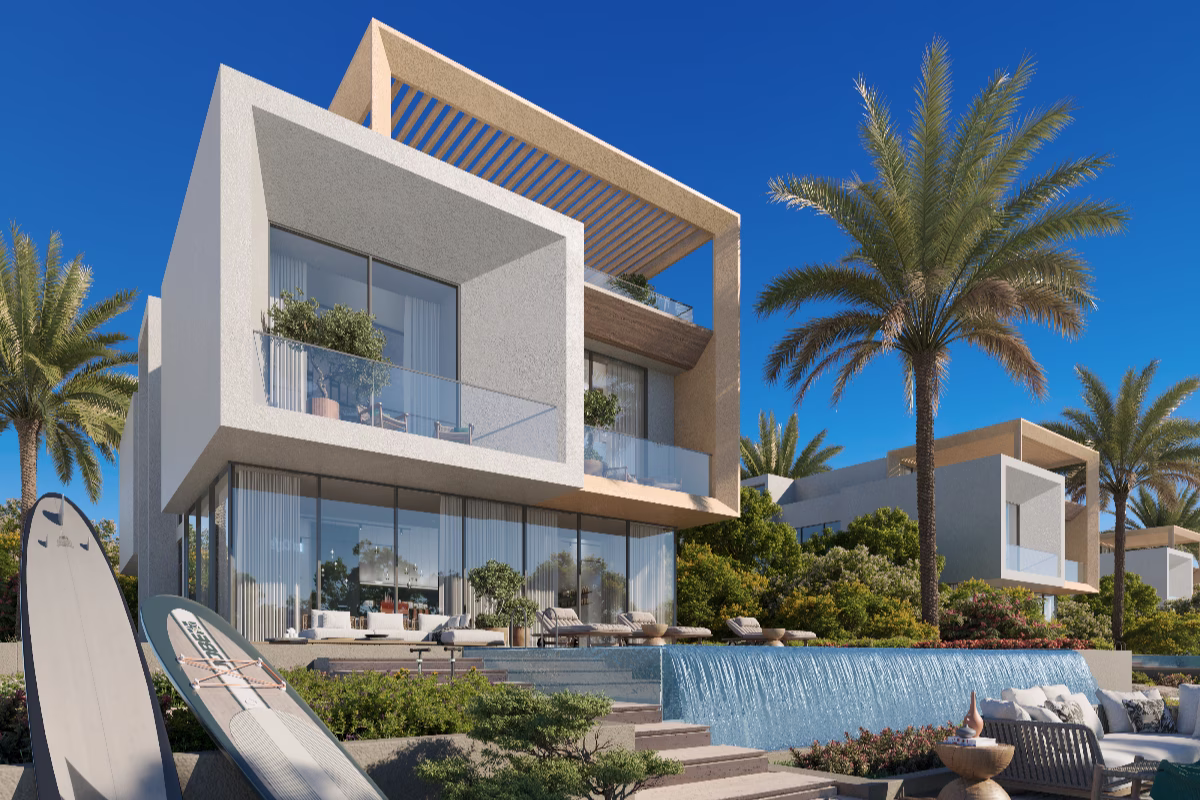 CAM03-STANDARD VILLA-LAGOON-FRONT-DAY